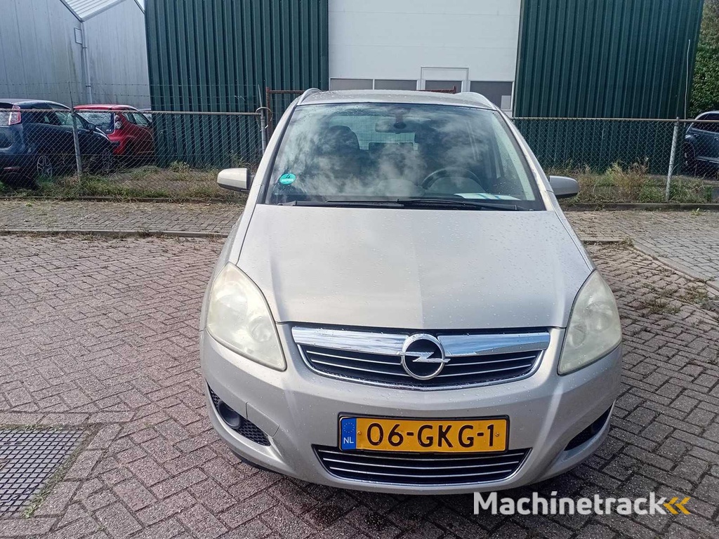 Opel Zafira 2.2 Cosmo Klimaautomatik Navi 7Pers, 06-GKG-1