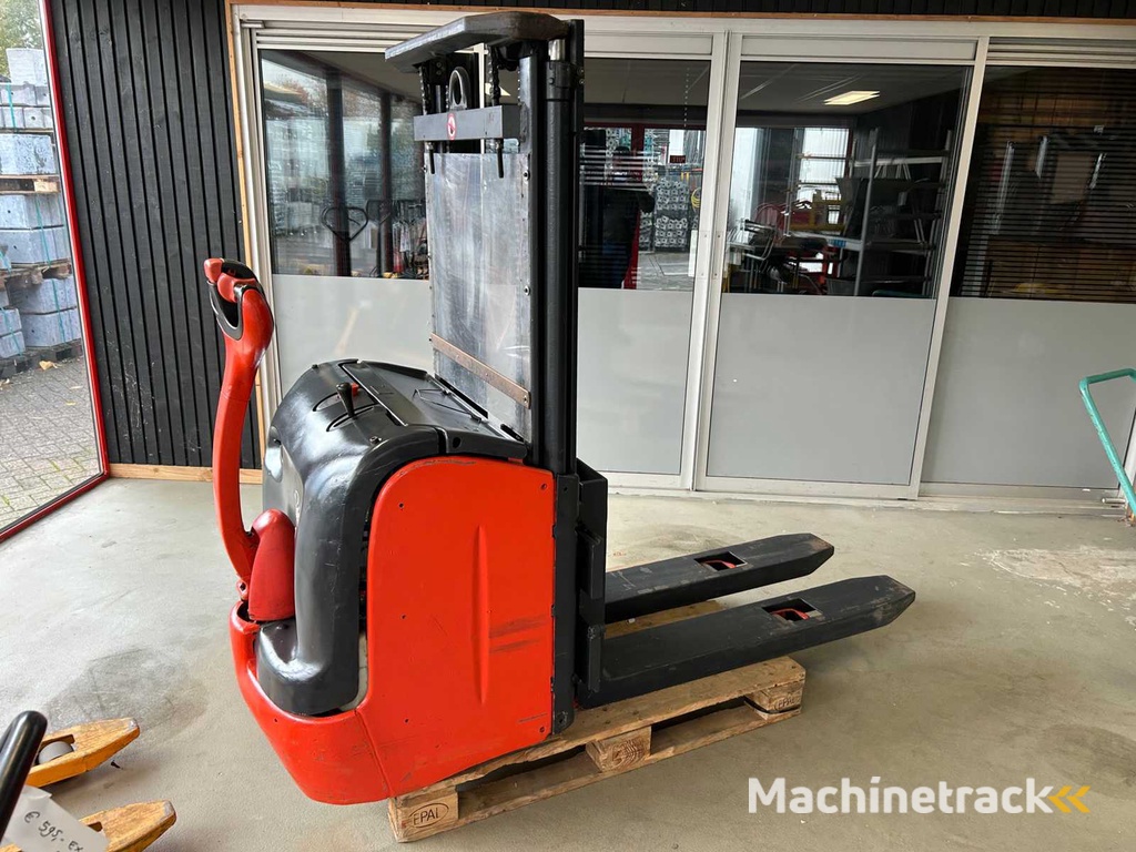 2001 Linde L14 Elektrostapler