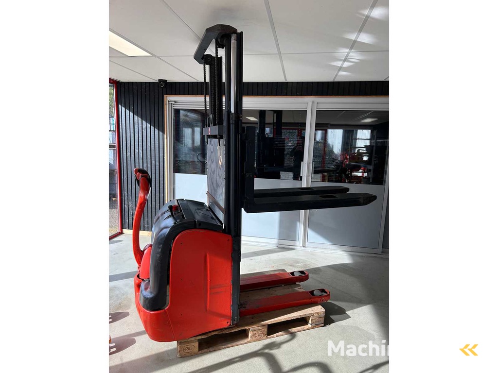 2001 Linde L14 Elektrostapler