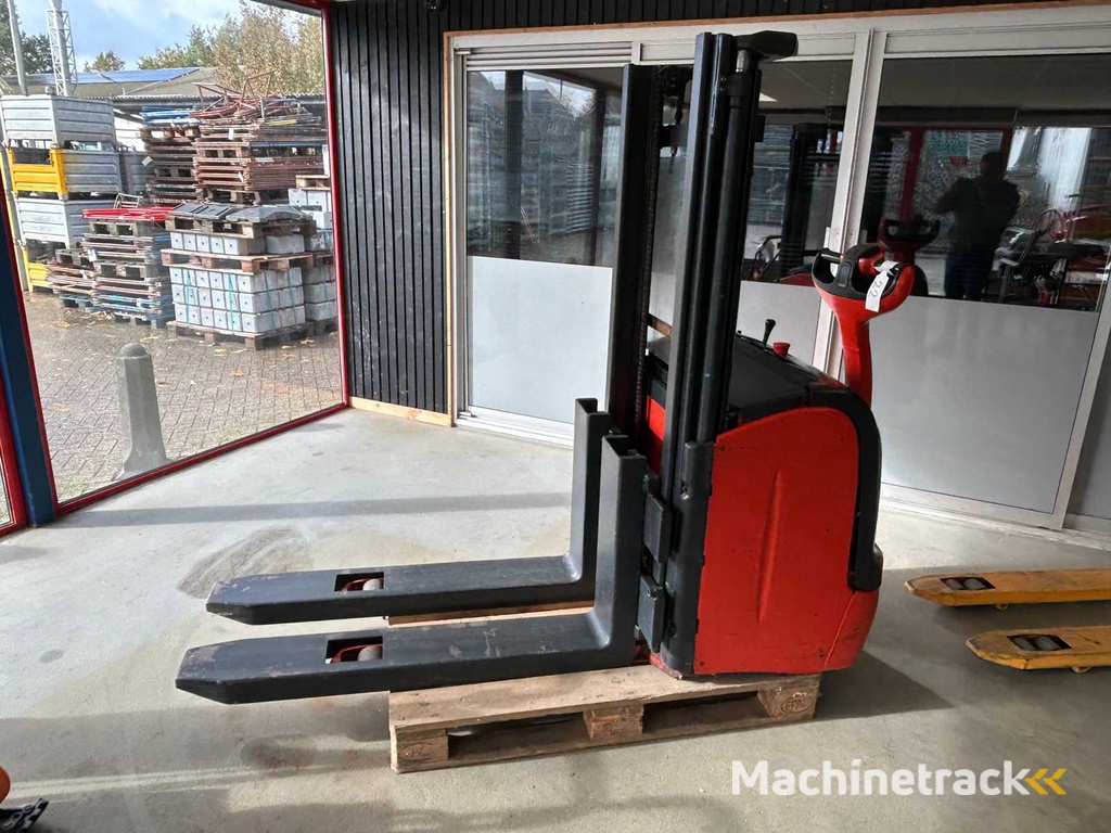 2001 Linde L14 Elektrostapler