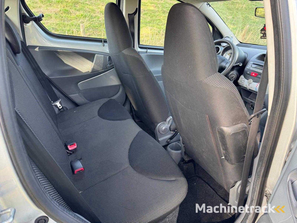 Toyota Aygo 1.0-12V Komfort 5 Türen 47-LRV-1