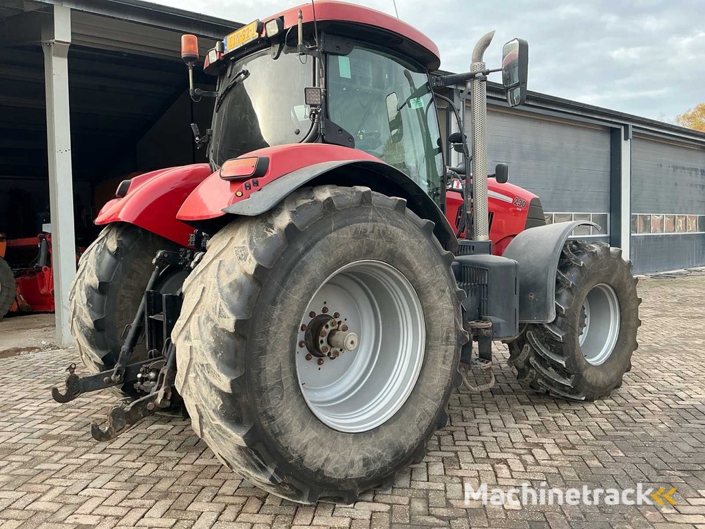 2013 Case IH CVX 230