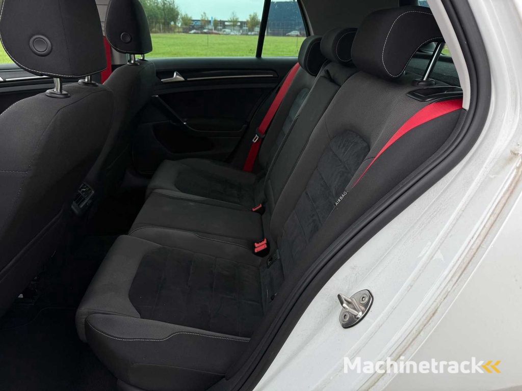 Volkswagen Golf 1.4 TSI Highline , K-590-BK