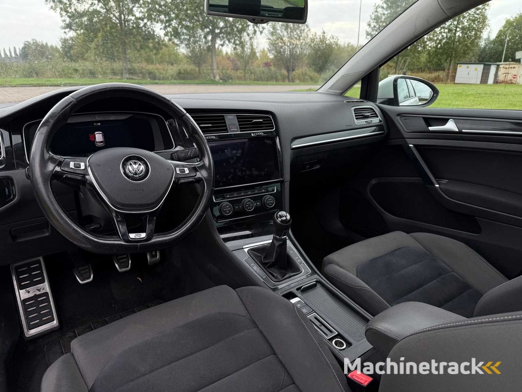 Volkswagen Golf 1.4 TSI Highline , K-590-BK