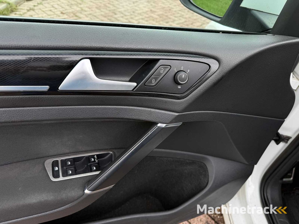 Volkswagen Golf 1.4 TSI Highline , K-590-BK