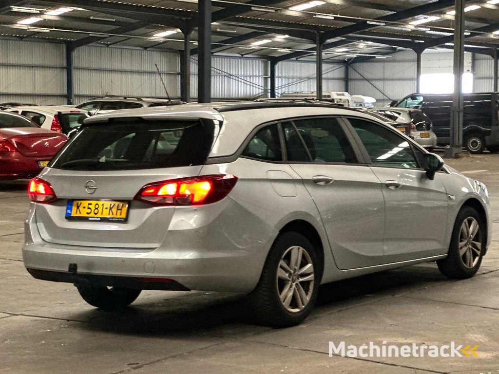 Opel Astra Sports Tourer 1.2 Business Edition; K-581-KH