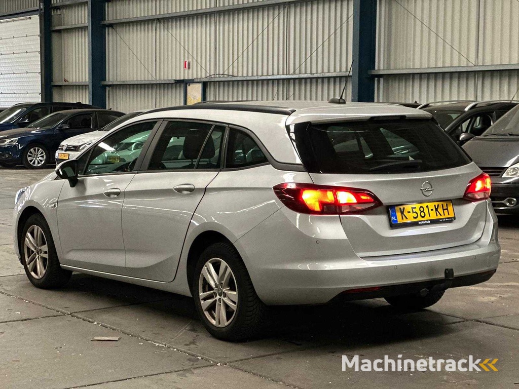 Opel Astra Sports Tourer 1.2 Business Edition; K-581-KH