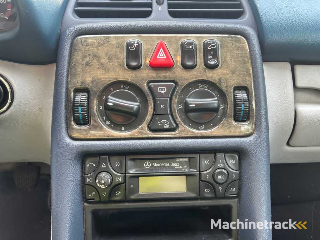 Mercedes-Benz CLK-Klasse Coupé 200 Avantgarde , 70-DS-KR