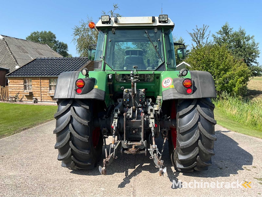 2001 Fendt Favorit 716 Vario All-wheel drive farm tractor