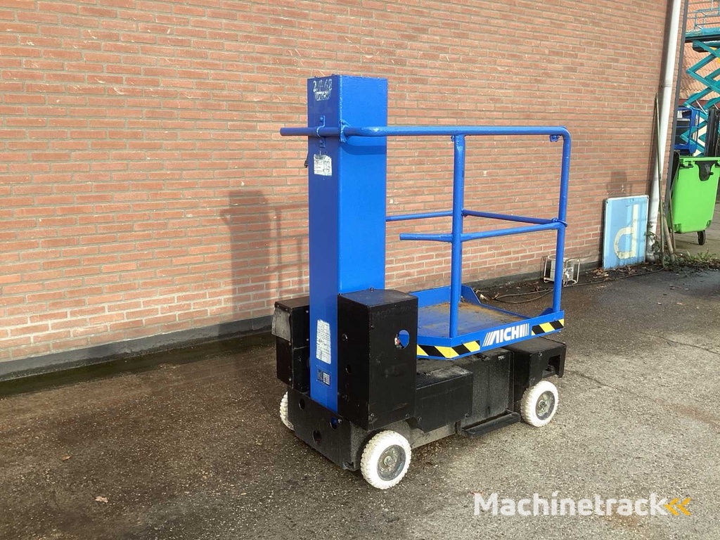 2007 Aichi SV04B Hoogwerker