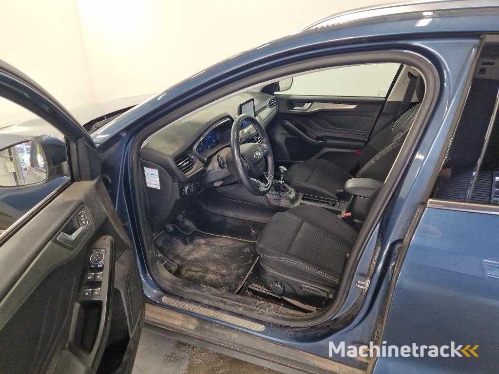 Ford Focus Wagon 1.0 EcoBoost Hybrid Titan X; J-914-ZS