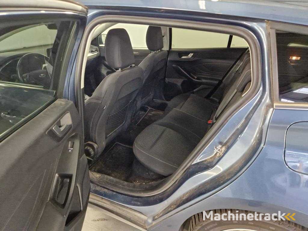 Ford Focus Wagon 1.0 EcoBoost Hybrid Titan X; J-914-ZS