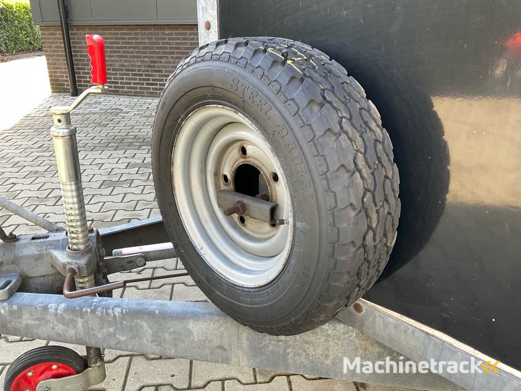 2003 Ifor Williams Trailers BV126G Gesloten aanhangwagen