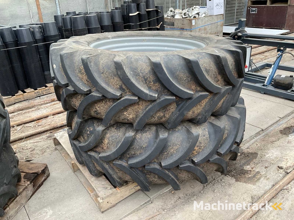 Vredestein Traxion+ Band met velg (2x)