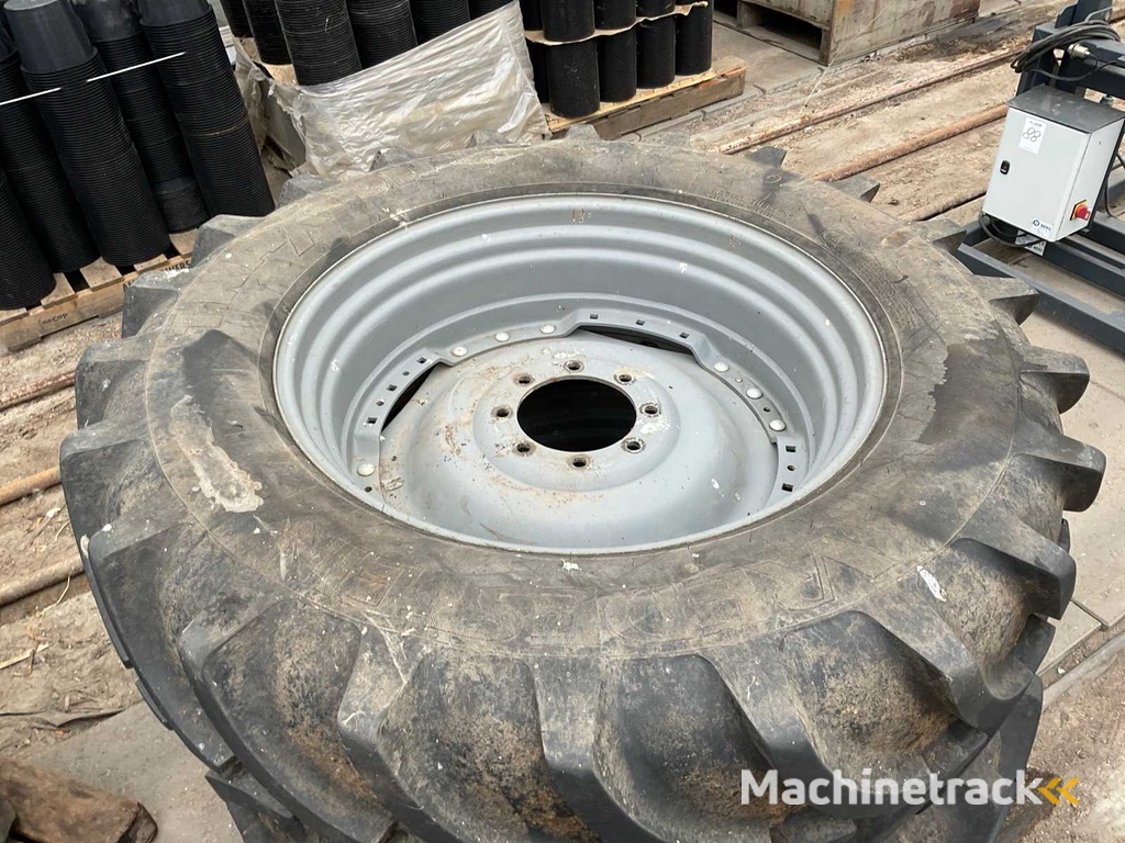 Vredestein Traxion+ Band met velg (2x)