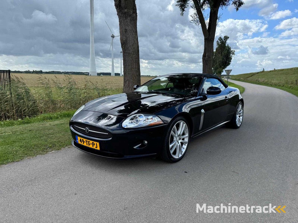 Jaguar XK 4.2 V8 Cabrio 49-TF-PJ