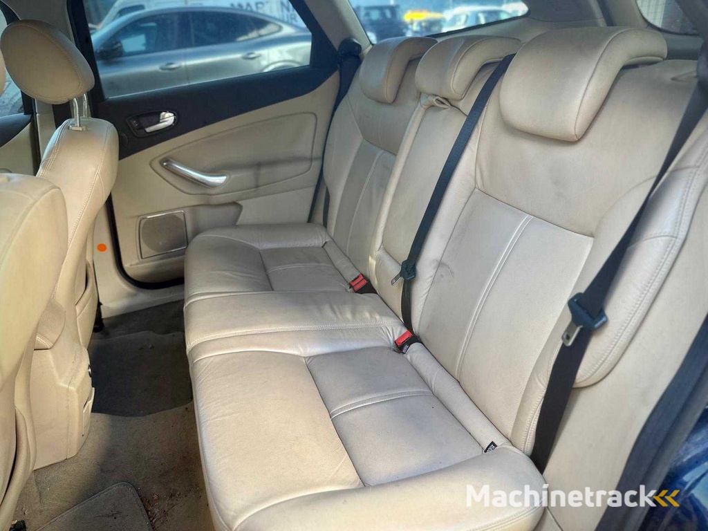 Ford Mondeo Kombi 2.3 16V Ghia, 20-GKT-7