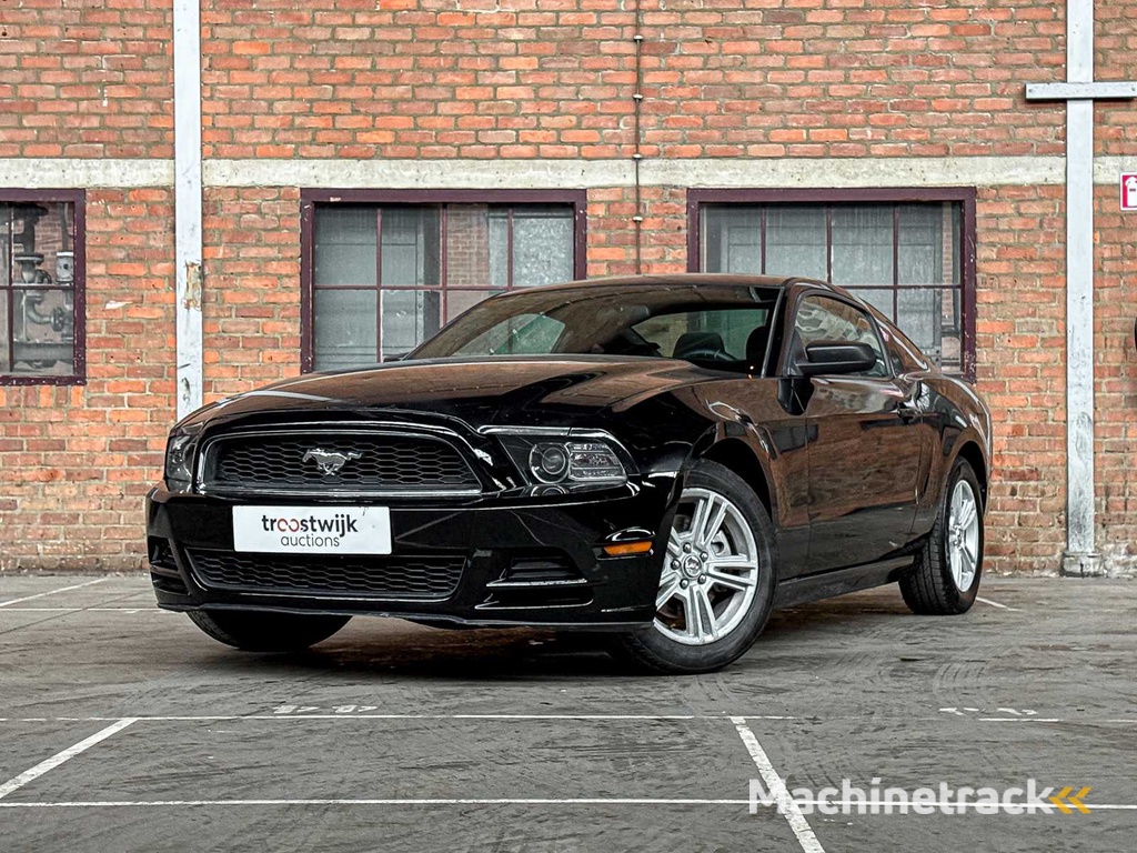 Ford Mustang 3.7 V6 305PS 2012 Coupe -Schaltgetriebe-
