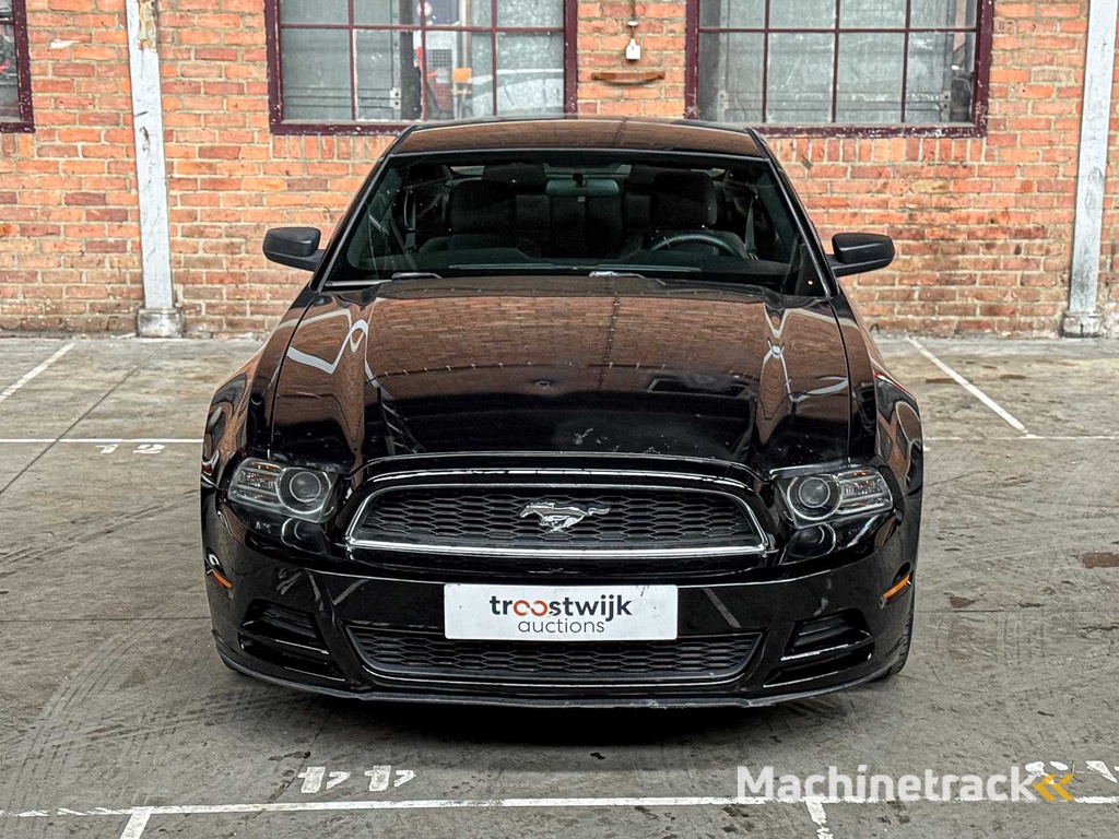 Ford Mustang 3.7 V6 305PS 2012 Coupe -Schaltgetriebe-