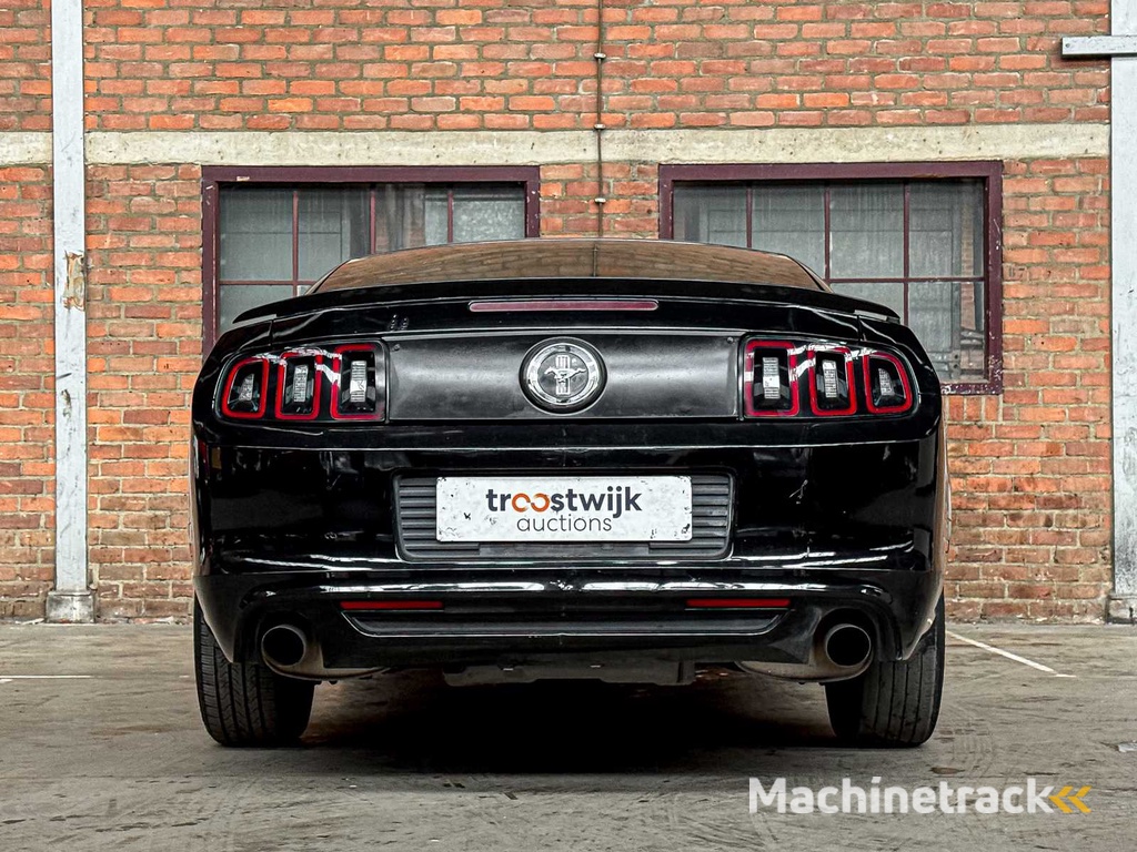 Ford Mustang 3.7 V6 305PS 2012 Coupe -Schaltgetriebe-