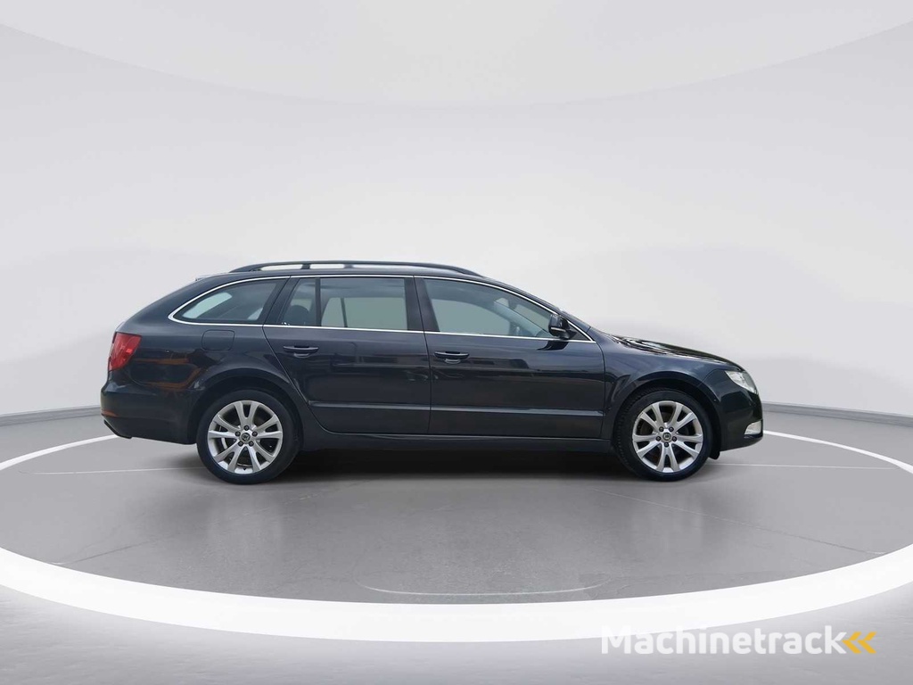 Skoda Superb Combi 1.4 TSI Comfort Business 2010 | 69-LJN-9