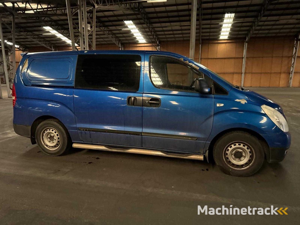 Hyundai - H 300 - 2.5 CRDi Dynamic Dubbel cabine 2-VDH-08