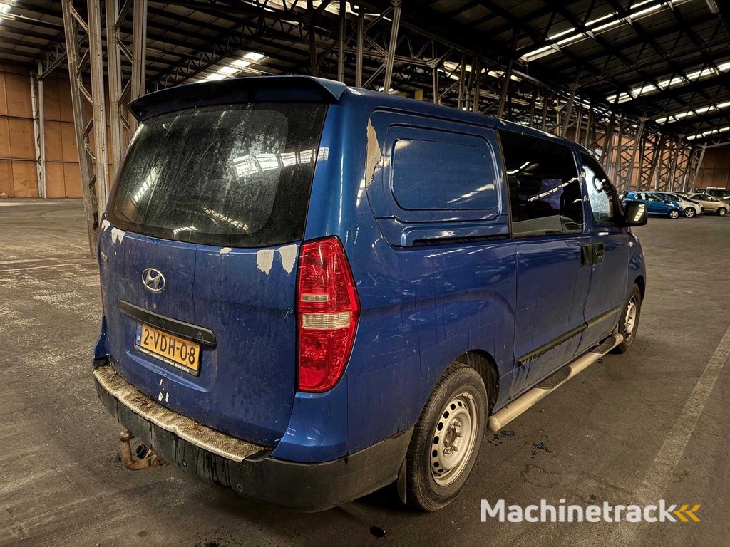 Hyundai - H 300 - 2.5 CRDi Dynamic Dubbel cabine 2-VDH-08