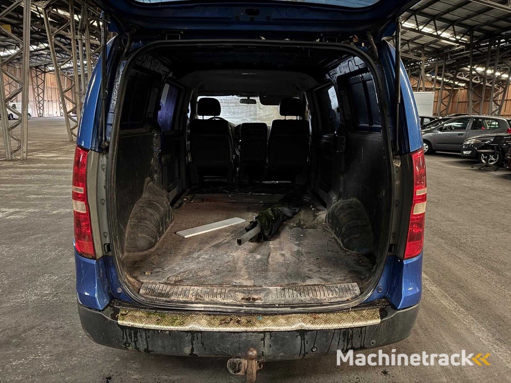 Hyundai - H 300 - 2.5 CRDi Dynamic Dubbel cabine 2-VDH-08