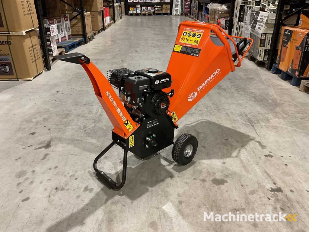 2025 Daewoo DWFWC230 Wood Chipper