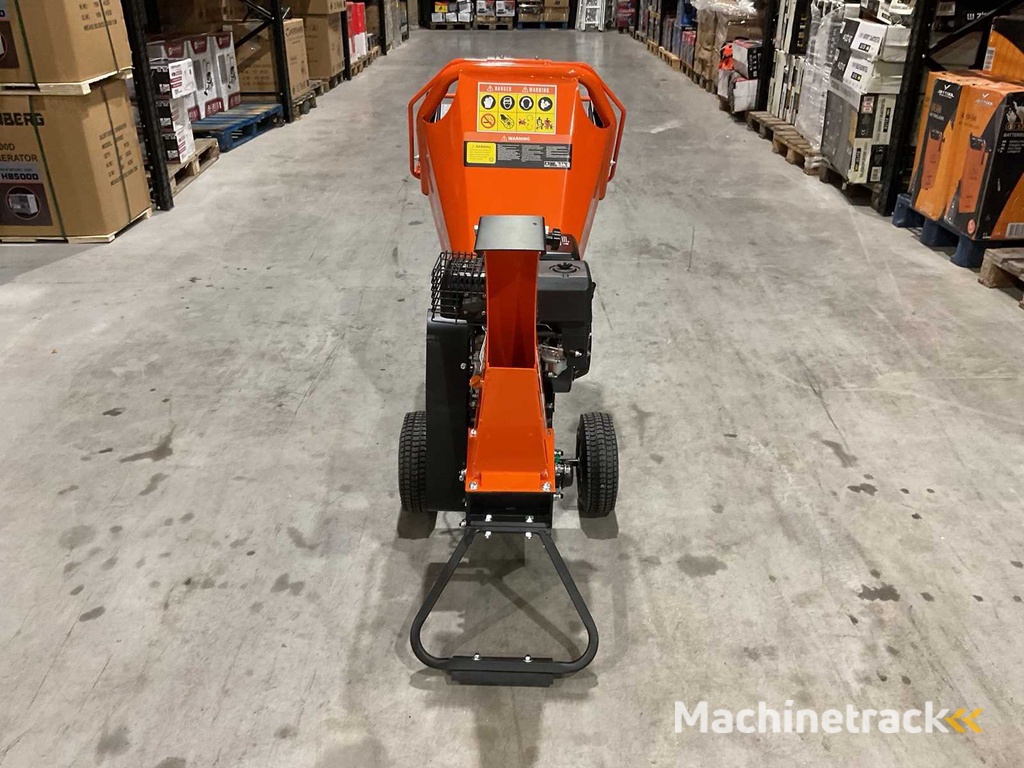 2025 Daewoo DWFWC230 Wood Chipper