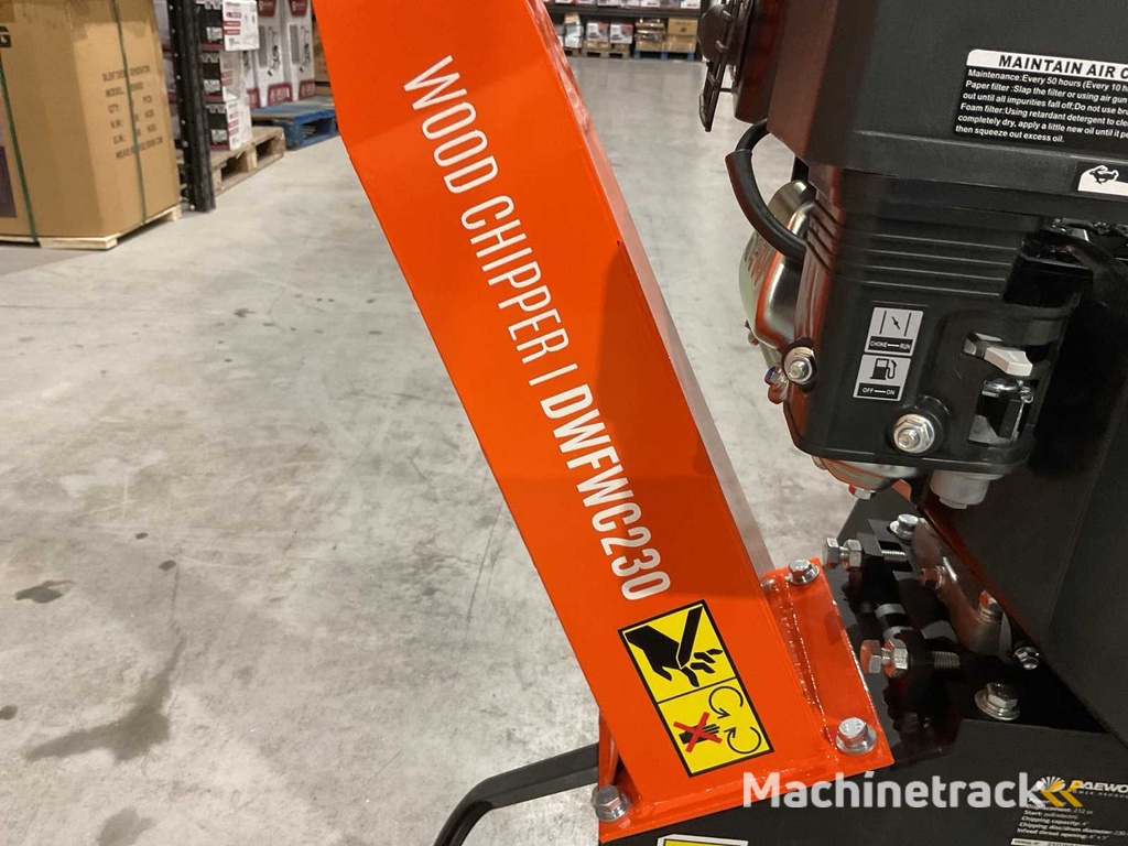 2025 Daewoo DWFWC230 Wood Chipper