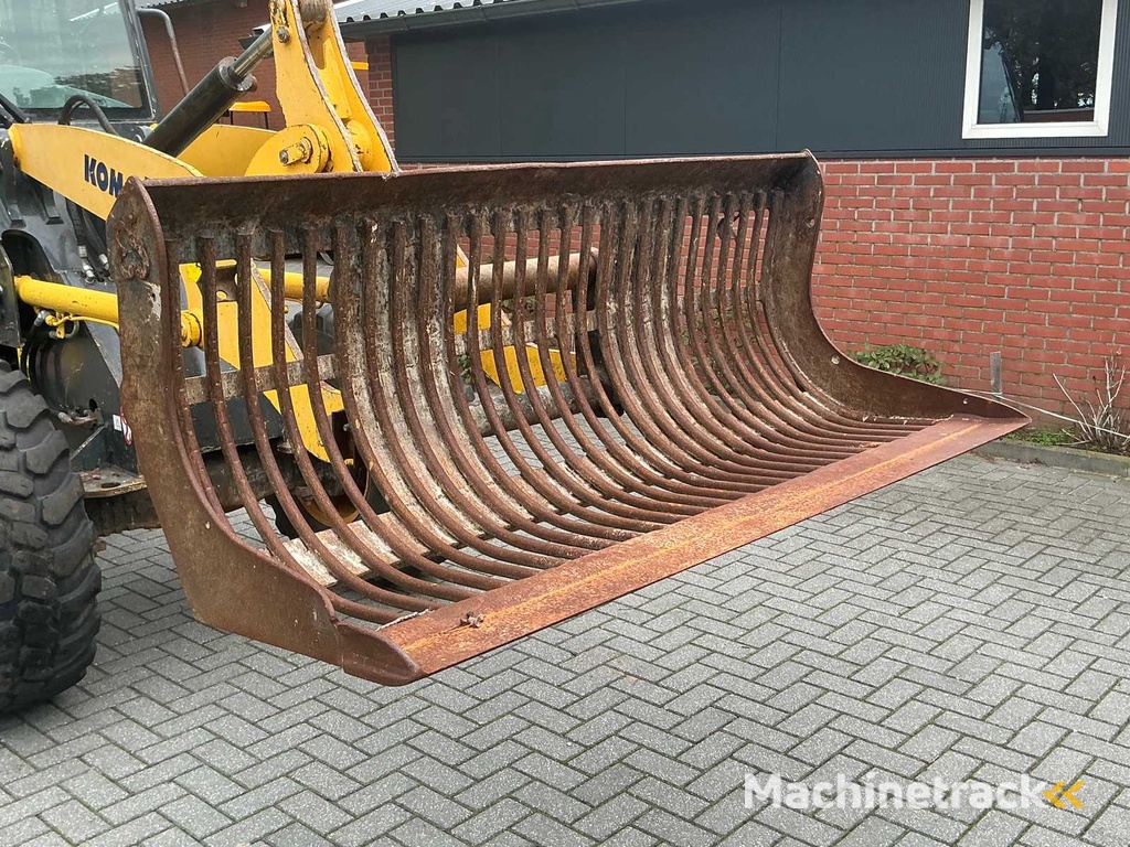 2010 Komatsu WA80-S Schaufel / Radlader