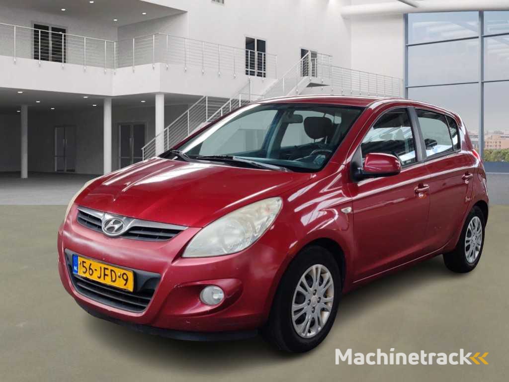 Hyundai i20 1.4i DynamicVersion, 56-JFD-9