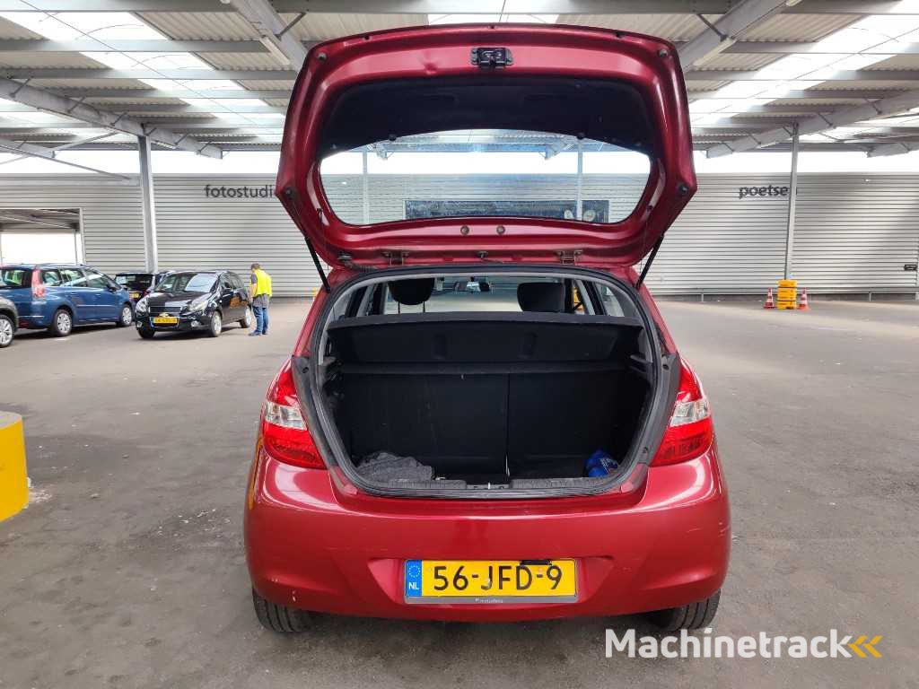 Hyundai i20 1.4i DynamicVersion, 56-JFD-9