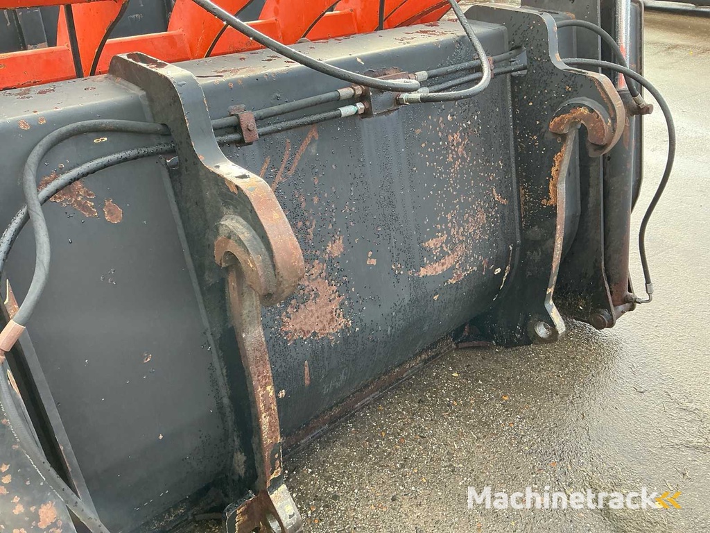 Hekamp Silage bucket with top clamp (grab) Excavator bucket/silage bucket/feed trough