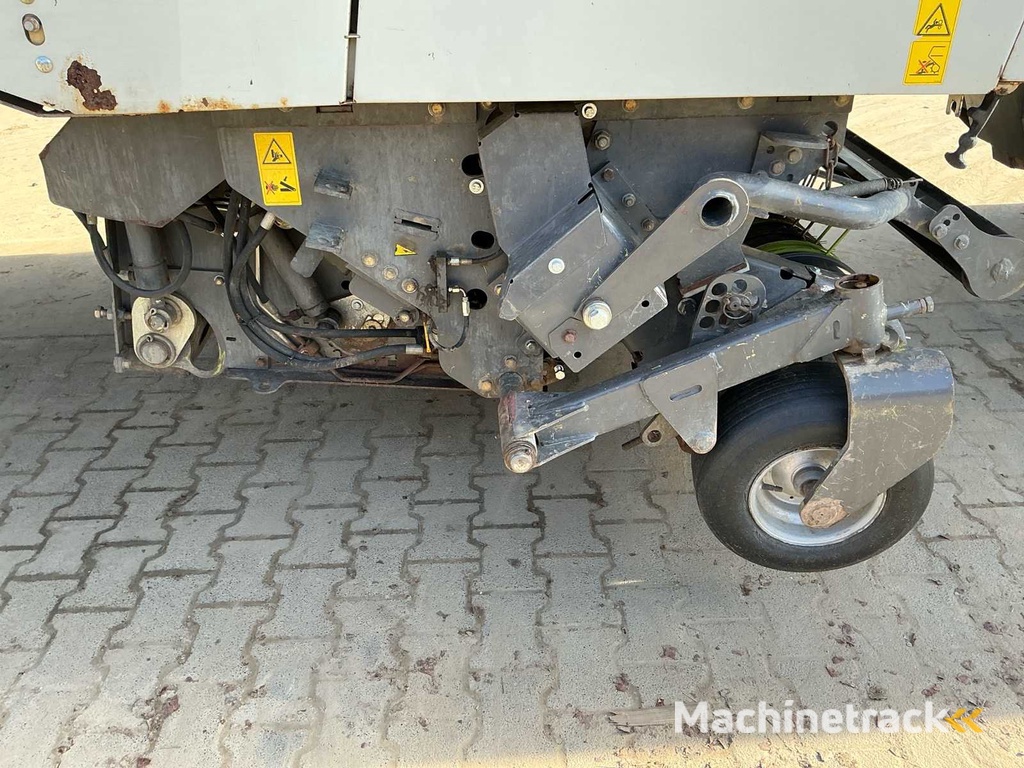 2010 Claas Cargos 9500 Loader wagon