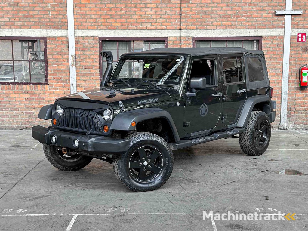 Jeep Wrangler Unlimited Sport 3.8 V6 199PS 2011
