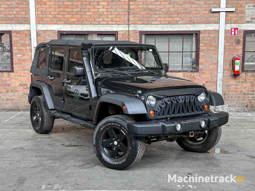 Jeep Wrangler Unlimited Sport 3.8 V6 199PS 2011
