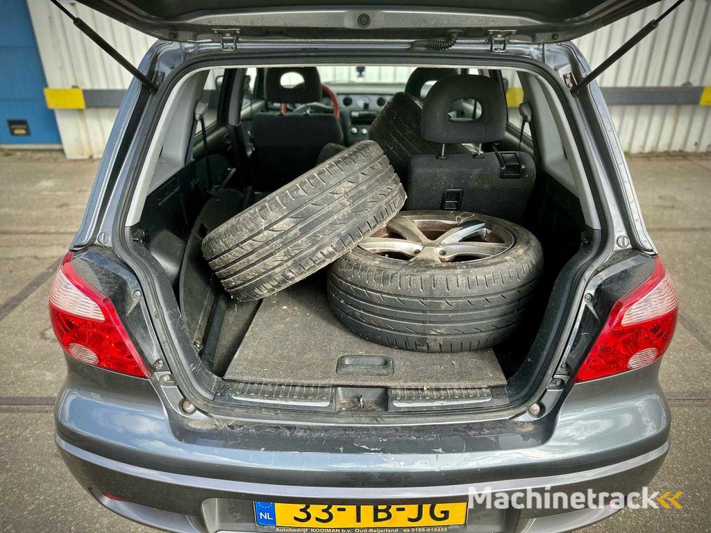 Mitsubishi Outlander Sport 2.0 Invite+, 33-TB-JG