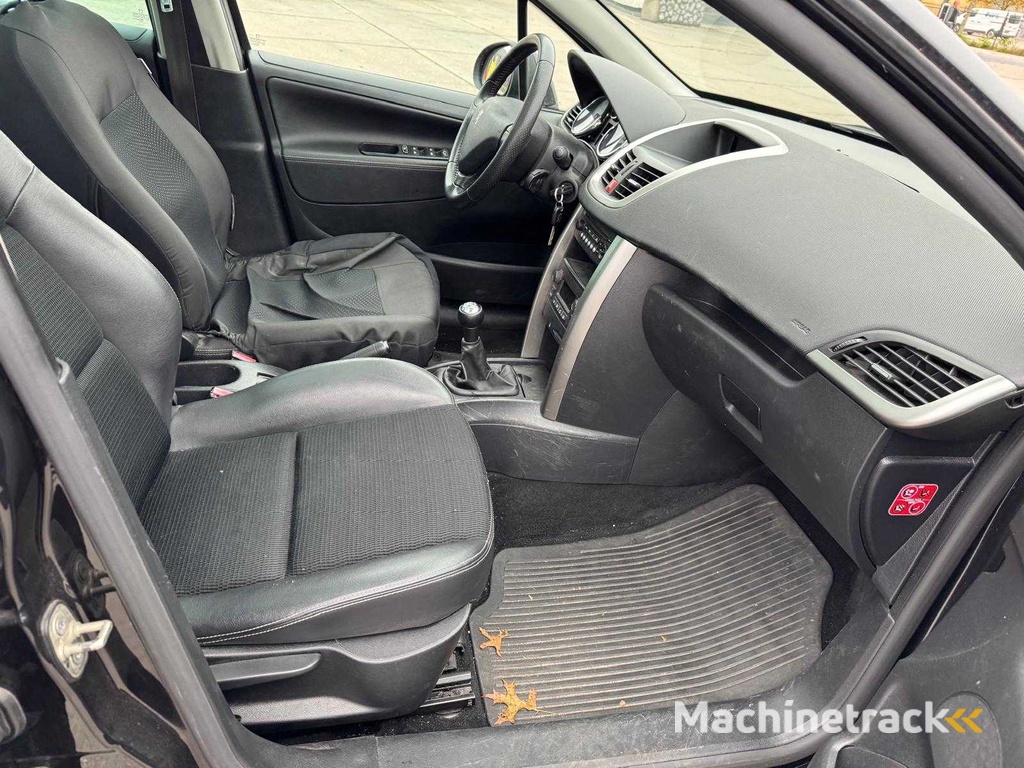 Peugeot 207 SW Outdoor 1.6 VTi Pano Clima 94-SBL-4