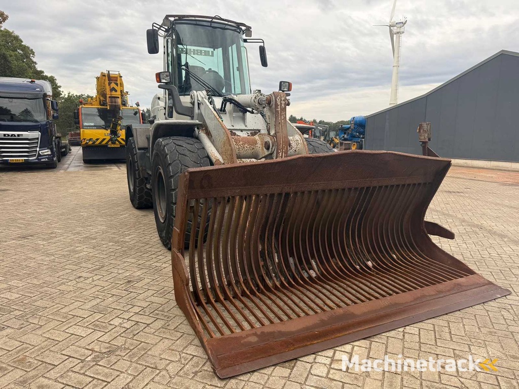Liebherr - L 538 - Schaufel
