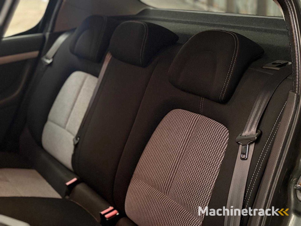 Peugeot 407 2.0 16V Premium, 25-GNX-2