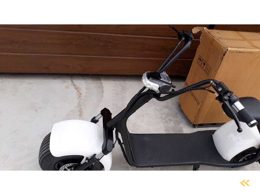 Batteriebetriebenes Fahrzeug