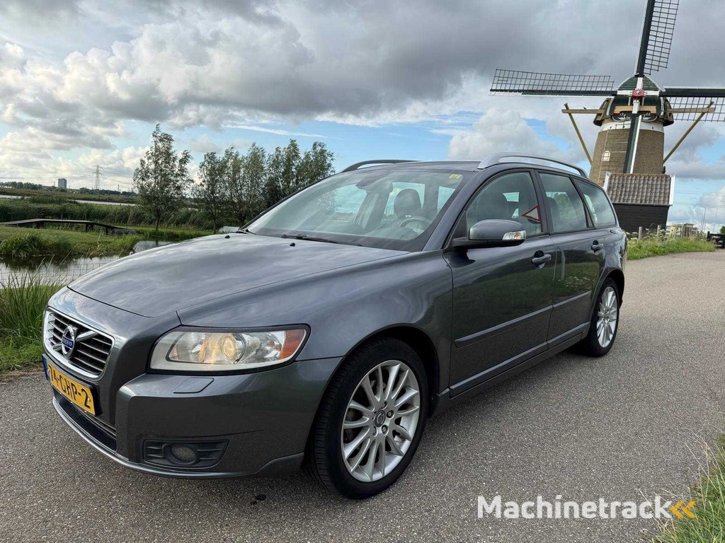 Volvo  V50  2.0 Edition II 74-GHP-2