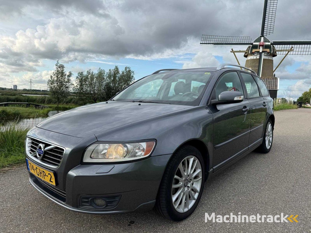 Volvo  V50  2.0 Edition II 74-GHP-2