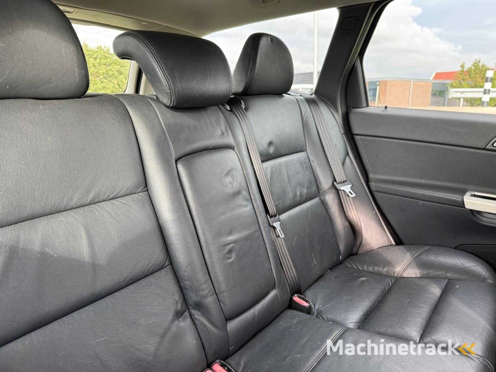 Volvo  V50  2.0 Edition II 74-GHP-2