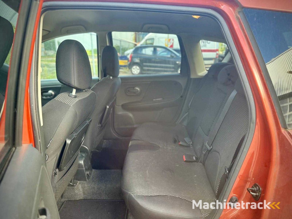 Nissan Note 1.4 First Note, 52-SX-XF