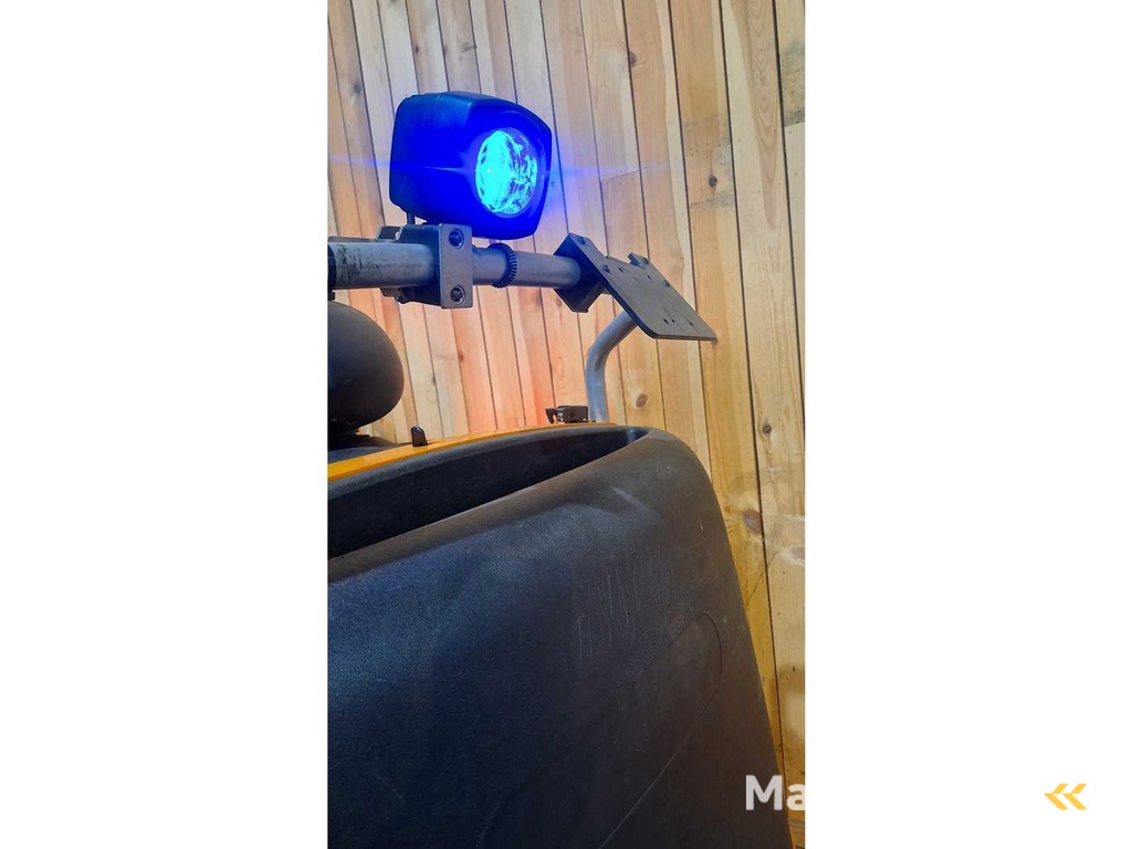 Still - CXT - Industrietraktor - 2016