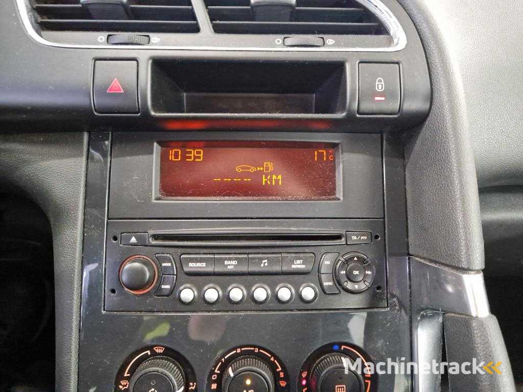 Peugeot 3008 1.6 Turbo SR , 71-LJB-6