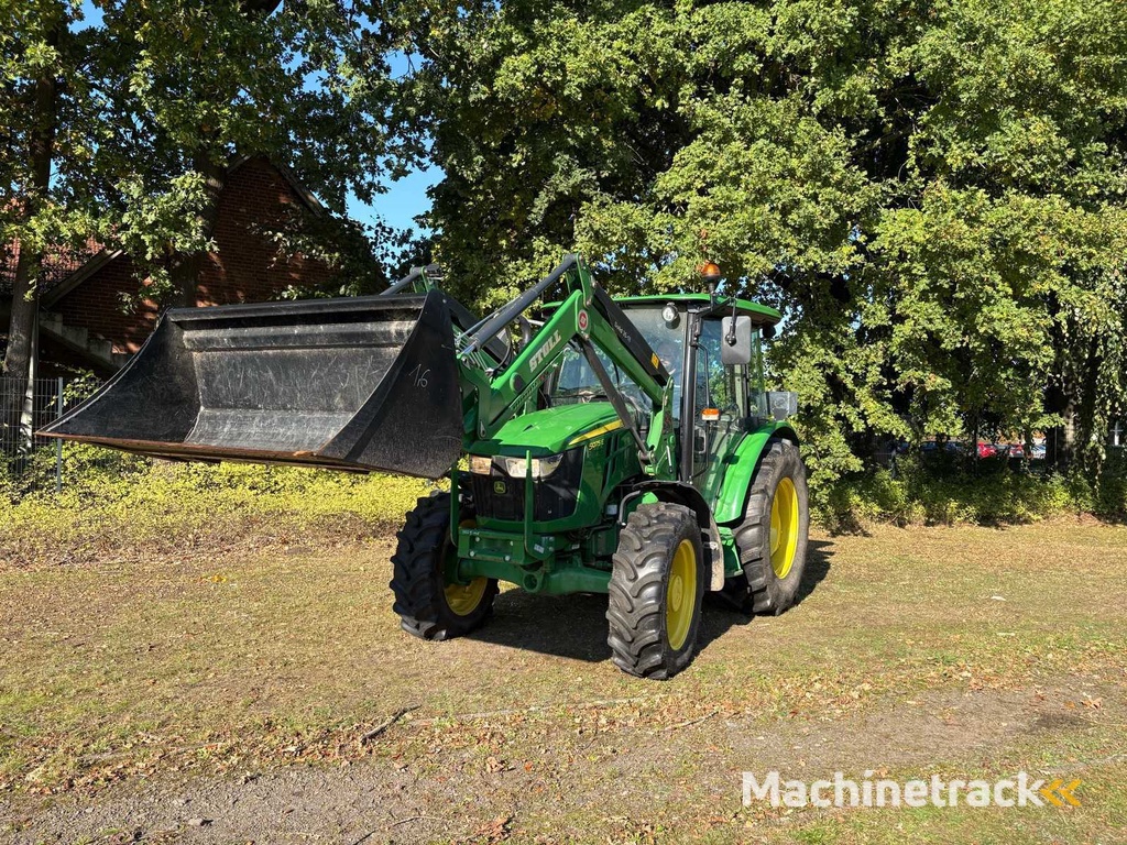 2020 John Deere 5075E met Stoll Voorlader Solid 35-18.1P